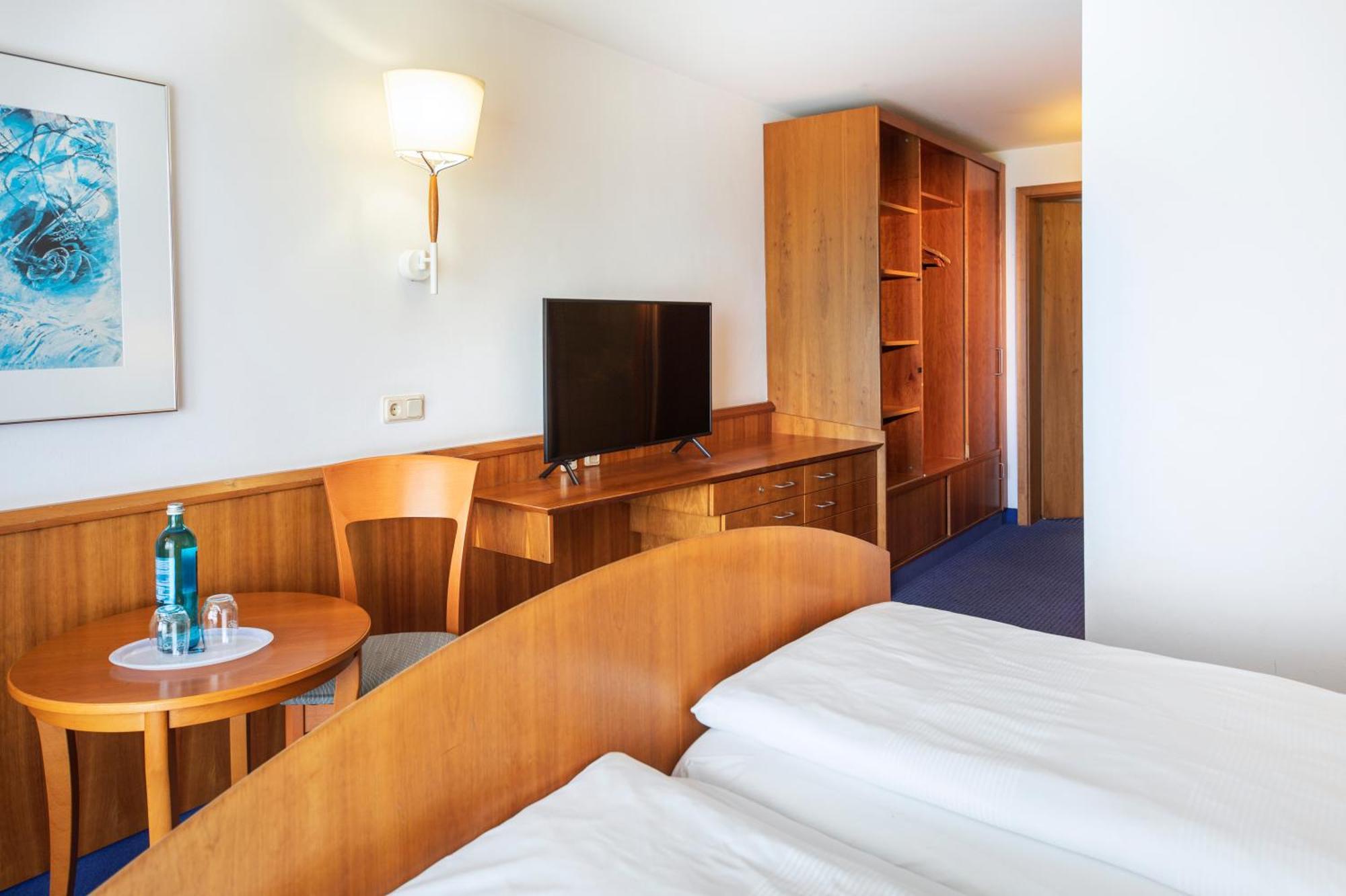 Roomingtons Karoli Waldkirchen Extérieur photo