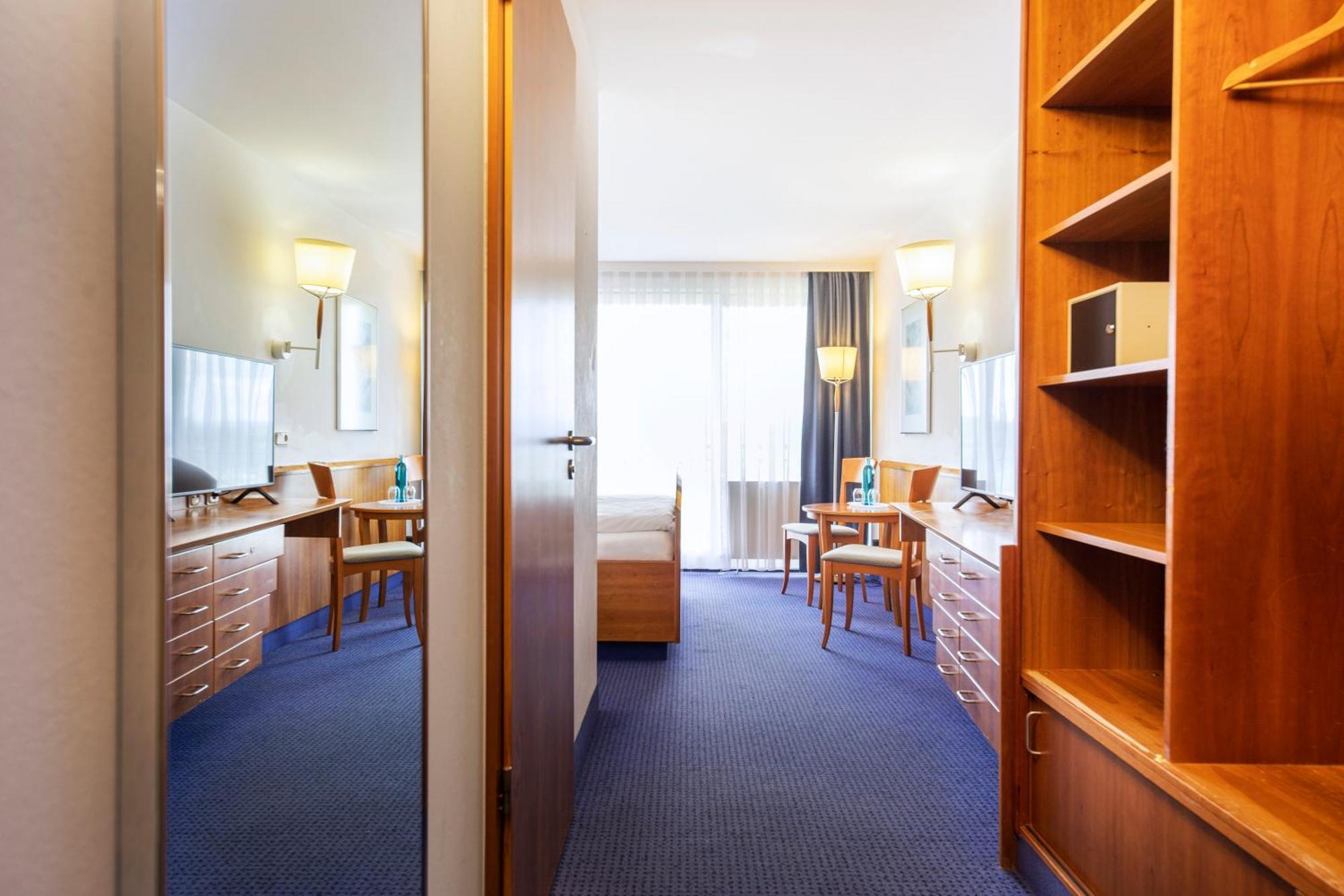 Roomingtons Karoli Waldkirchen Extérieur photo