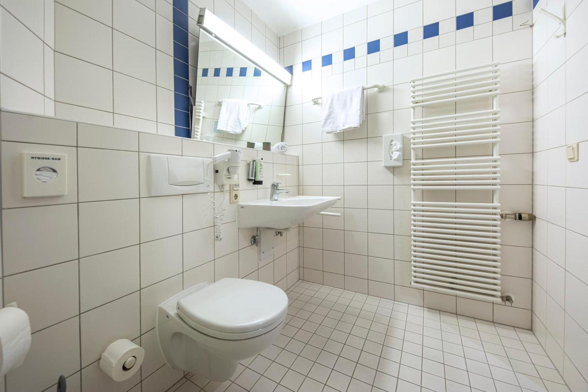 Roomingtons Karoli Waldkirchen Extérieur photo