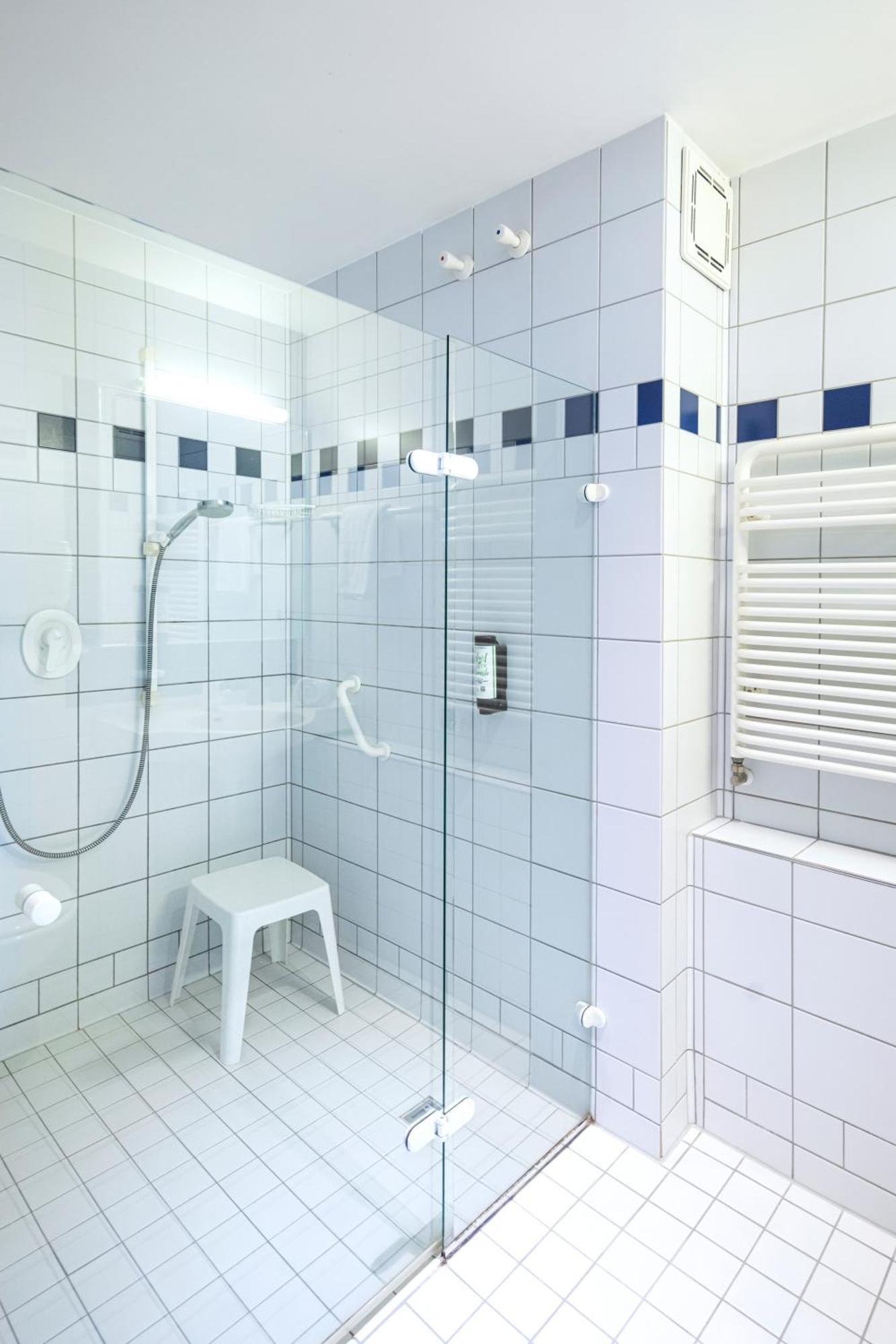 Roomingtons Karoli Waldkirchen Extérieur photo